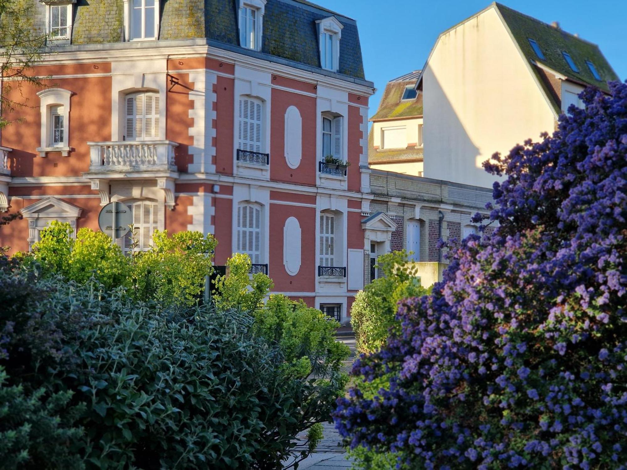 We Sea Apartment Deauville Bagian luar foto